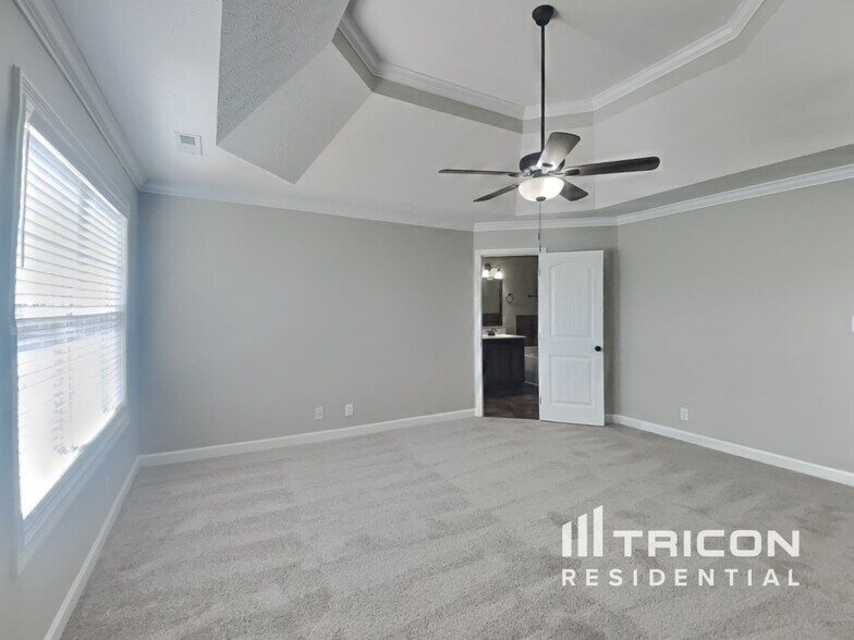 Building Photo - 3770 Tradewinds Terrace
