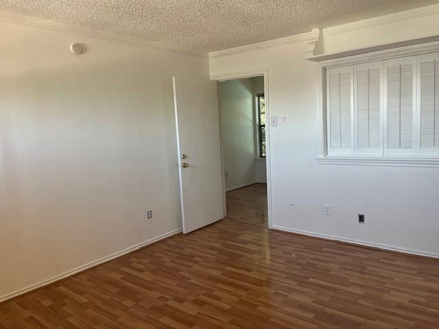 Building Photo - 5840 Spring Valley Rd