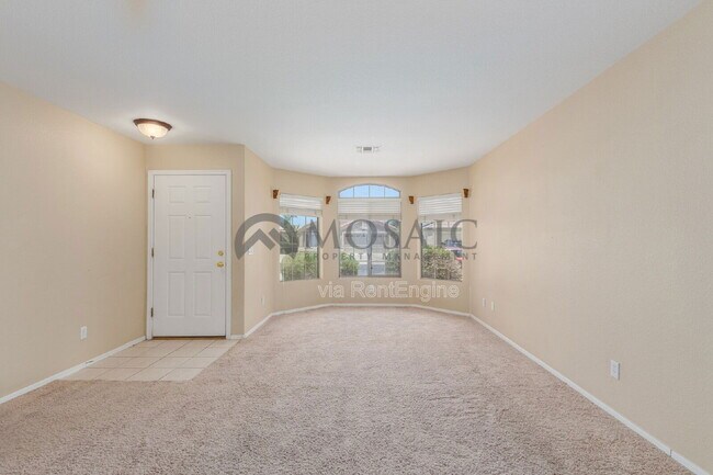 Building Photo - 15535 W Mauna Loa Ln