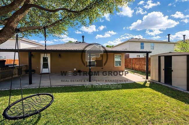 Building Photo - 8732 Polo Dr