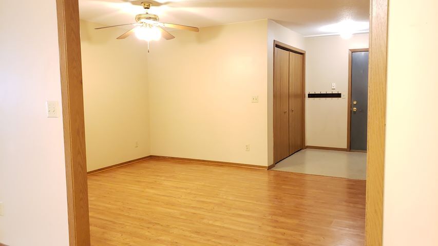 Primary Photo - 1008 Dano Cir