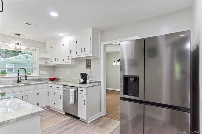 Building Photo - 20 Atkins Ln