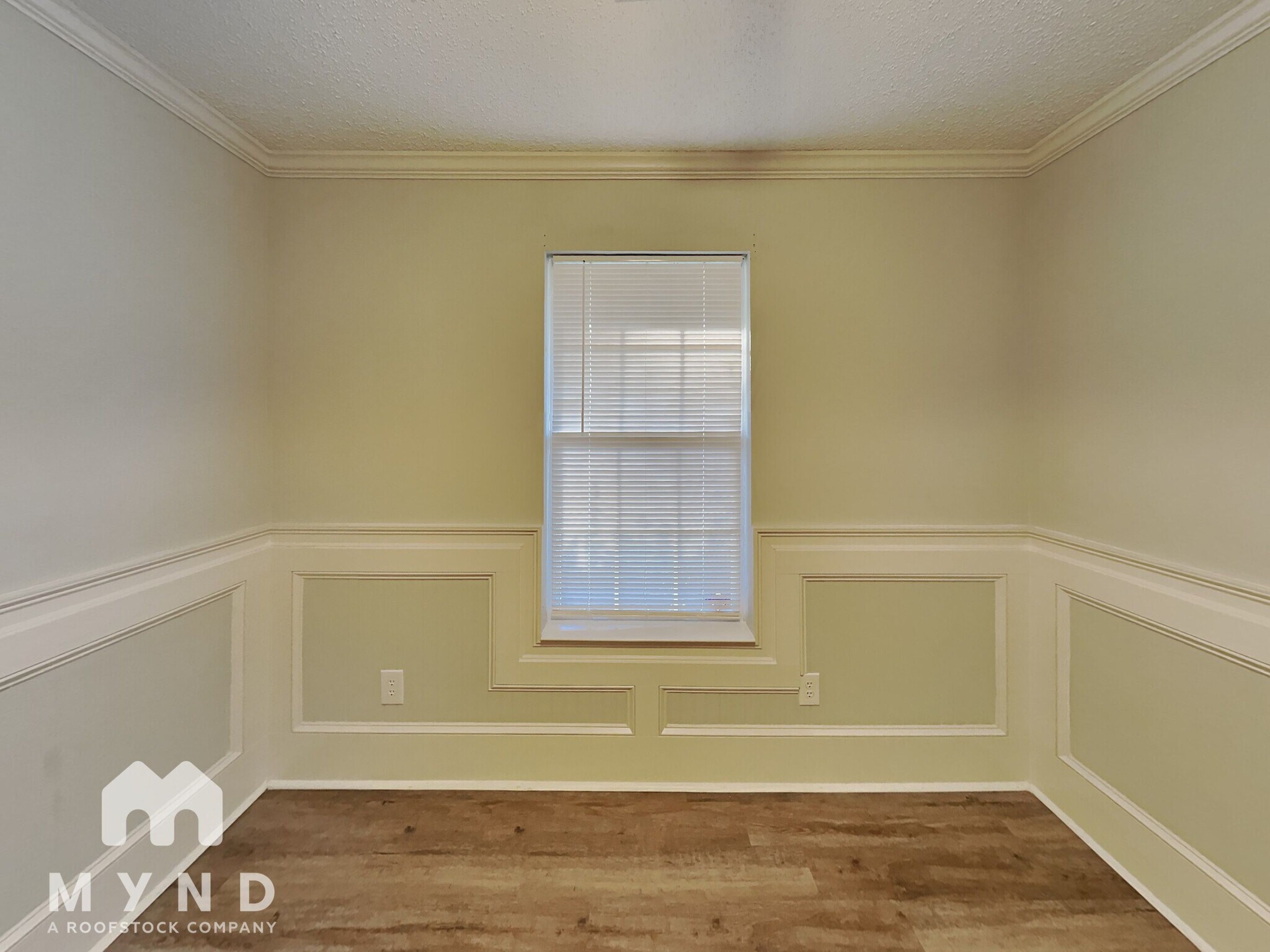Building Photo - 1288 N Hampton Dr