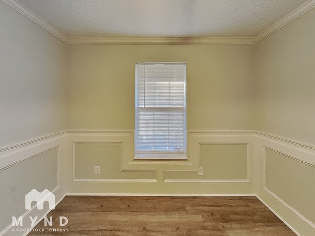 Building Photo - 1288 N Hampton Dr