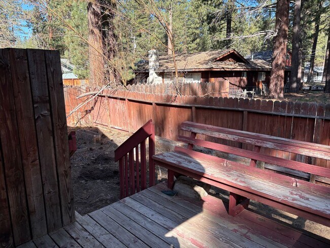 Building Photo - One level cabin with fenced backyard and garage