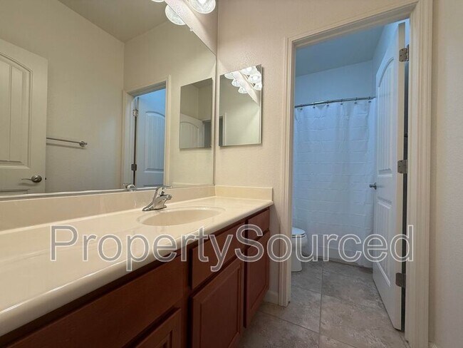 Building Photo - 333 Catmint St