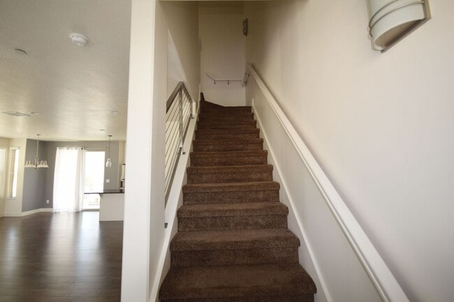 Building Photo - 4517 Daybreak Rim Way