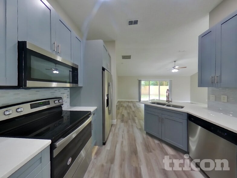 Building Photo - 10990 Sawtooth Oak Ct