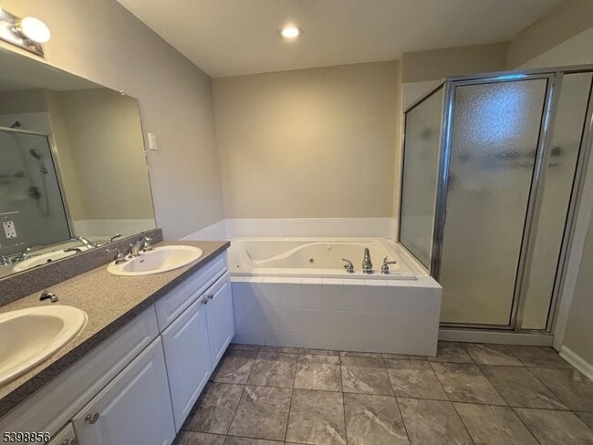 Building Photo - 189 Sunshine Dr