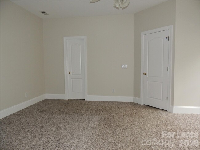 Building Photo - 14555 Adair Manor Ct