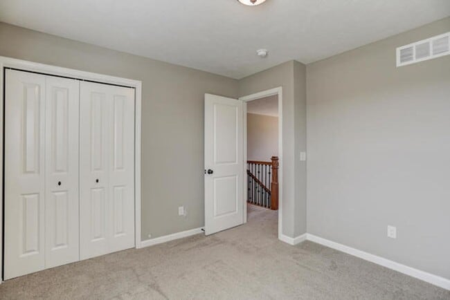 Building Photo - Beautiful 5 bed, 4 bath-Prairie Crossing, ...