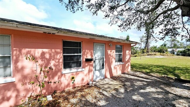 Building Photo - 19 N Mango St