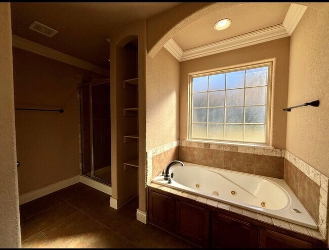 Building Photo - Branson Creek