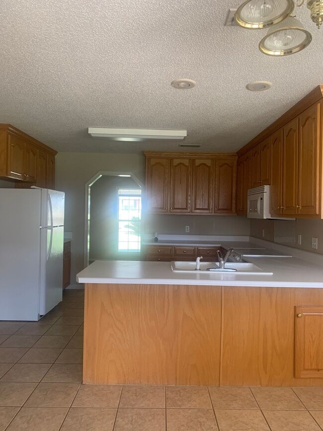 Building Photo - 117 Britt Dr