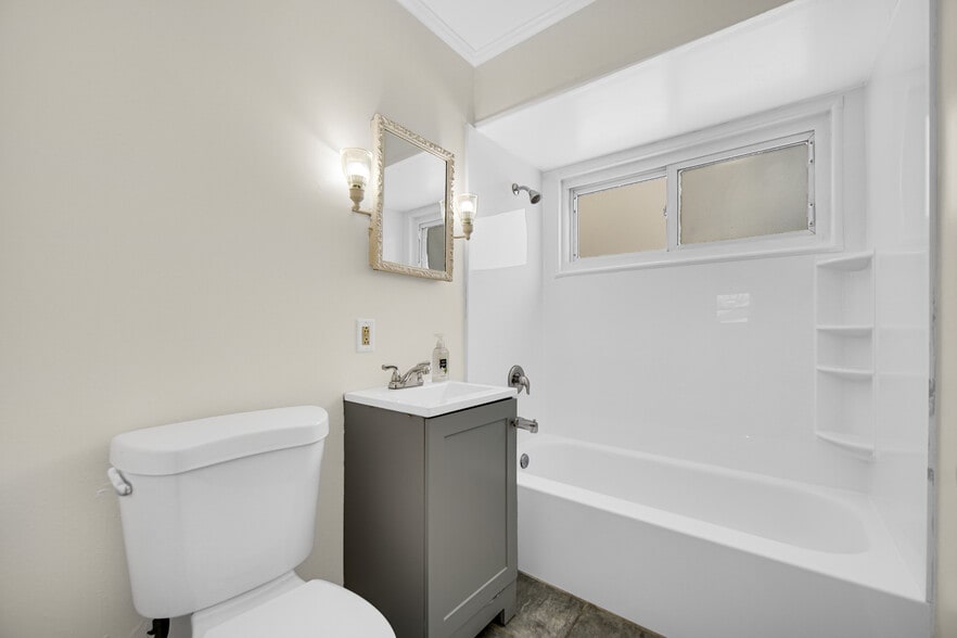 Building Photo - 3127 Woodworth Pl