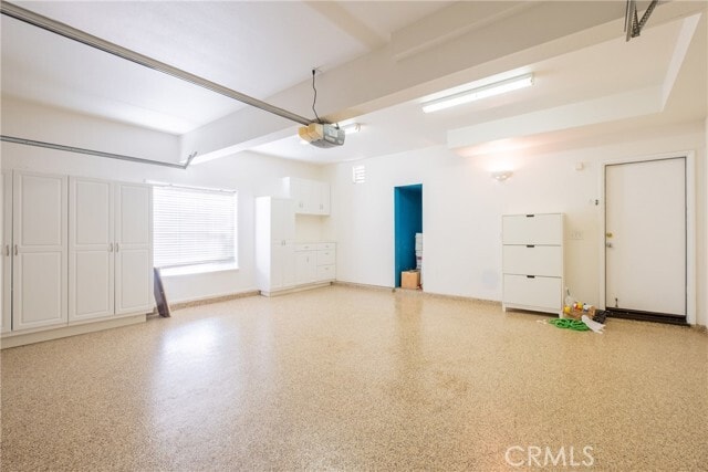 Building Photo - 25 Periwinkle