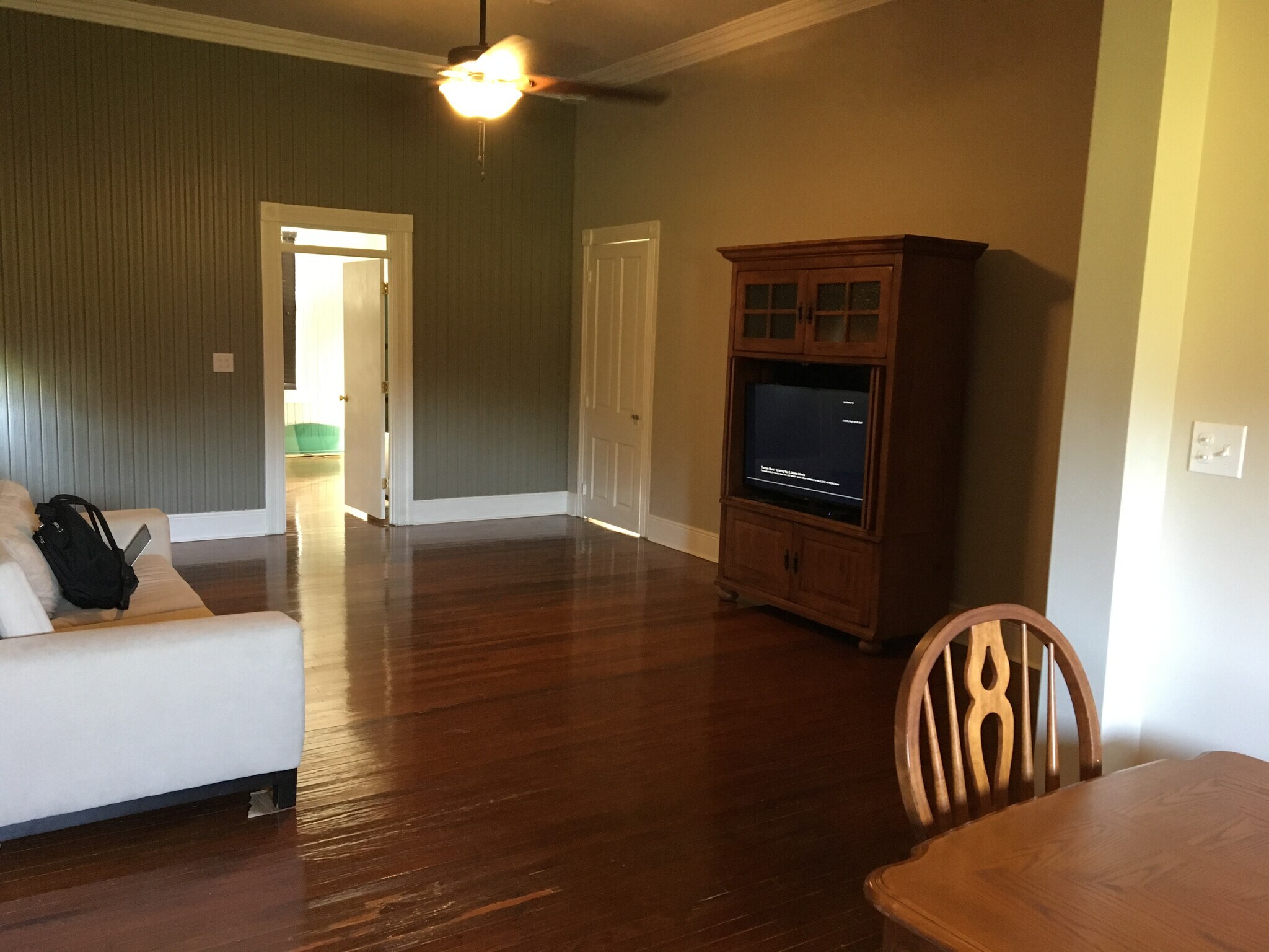 Living - 1039 lady of the lake rd