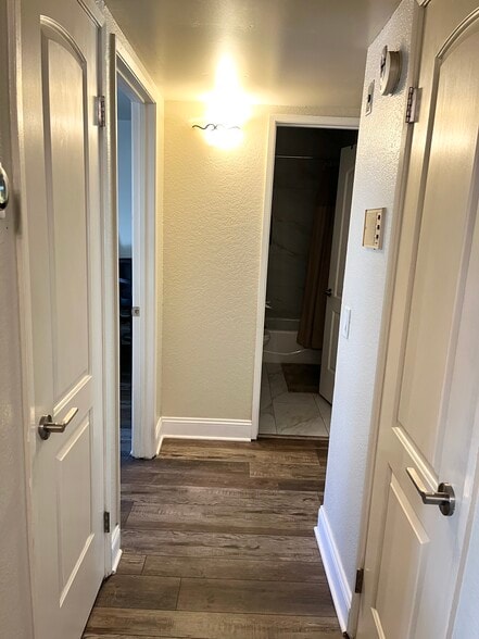 Building Photo - 5706 Fair Ave