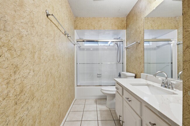 Building Photo - 6426 Portuguese Bend Dr