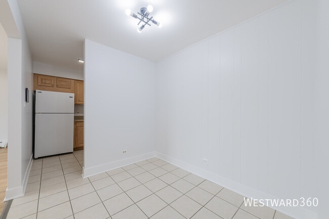 Building Photo - 6320 W 79th St