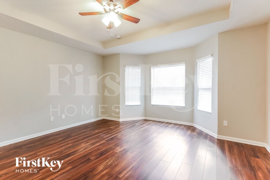 Building Photo - 344 Sunshine Dr