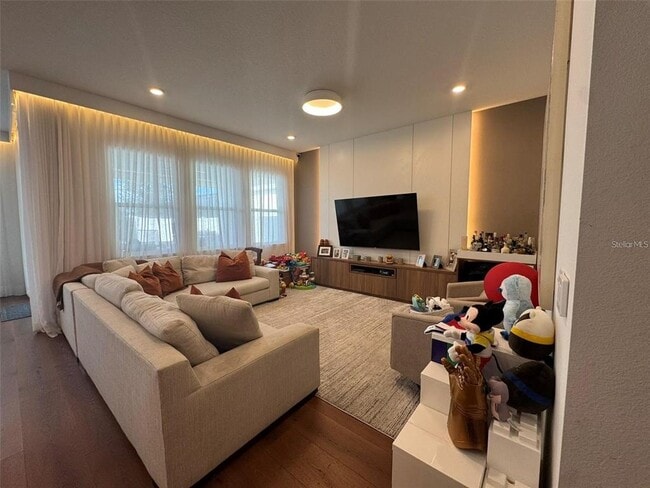 Building Photo - 14931 Lebeau Lp