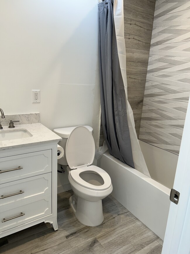 bathroom 1 - 17141 Sherman Way