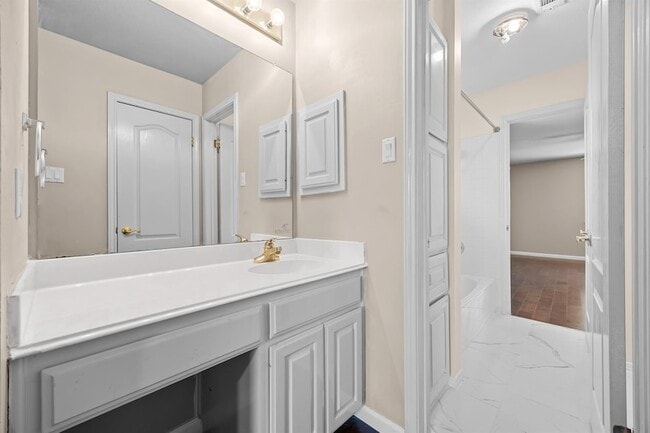 Building Photo - 6449 Zadock Woods Dr