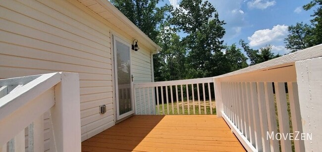 Building Photo - 5940 Brentwood Park Pl
