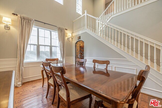 Building Photo - 23810 Bayview Ct