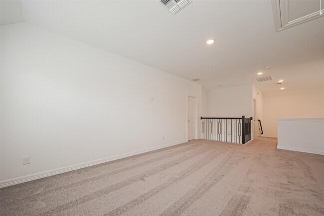 Building Photo - 5243 Trenton Arbor Ln