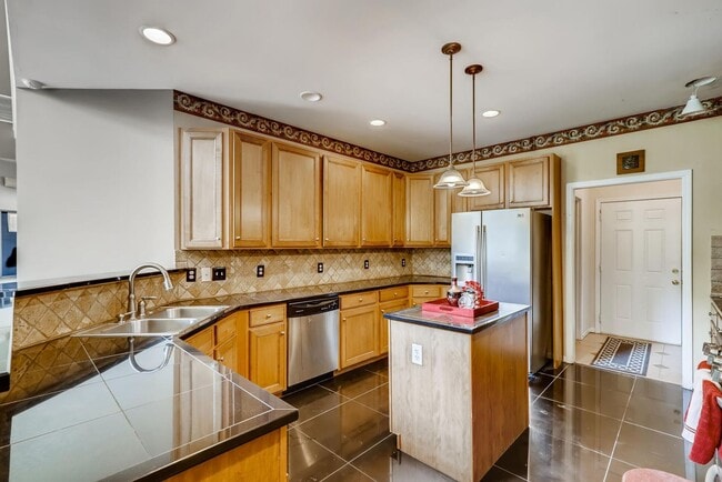 Building Photo - Turnkey Furnished 5BR Home – Ideal for Corporate Relocation & Temporary Housing