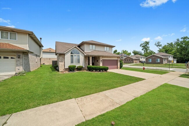 Building Photo - 3118 145th St