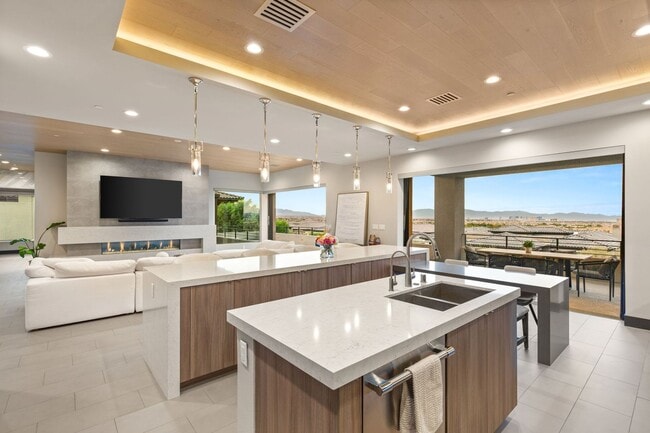 Building Photo - 11142 San Terrazo Pl