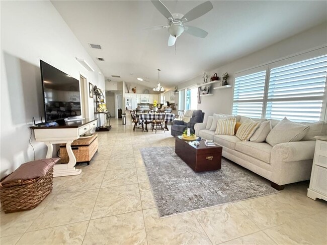 Building Photo - 1963 Ladyfish Ave