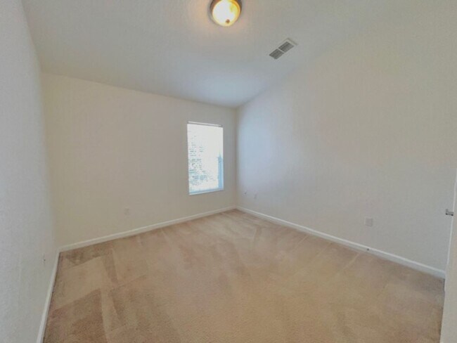 Building Photo - 953 Rock Harbor Ave