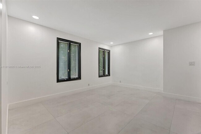 Building Photo - 8360 NW 51st Ct