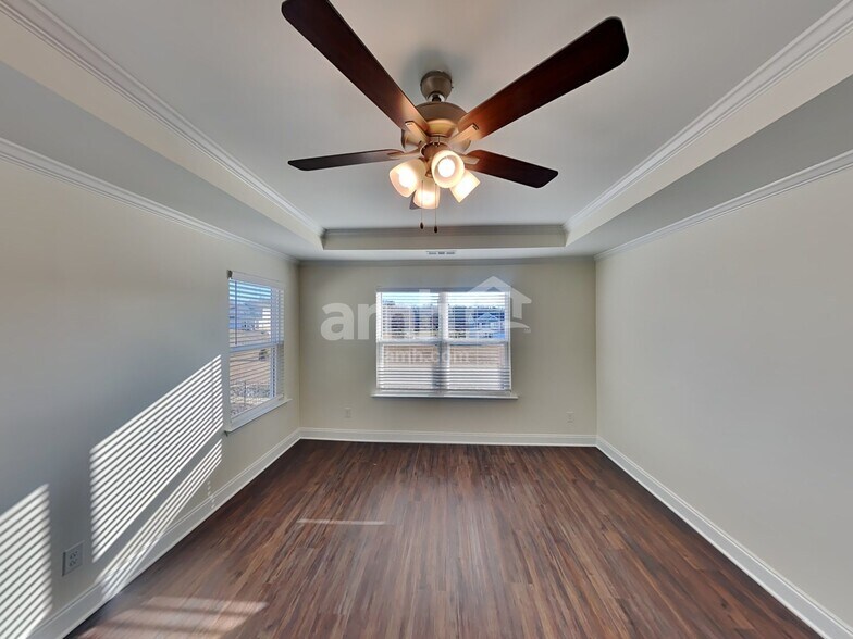 Building Photo - 2023 Williamshire Ln