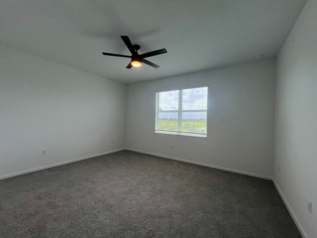 Building Photo - 4910 Longwood Lake Sq