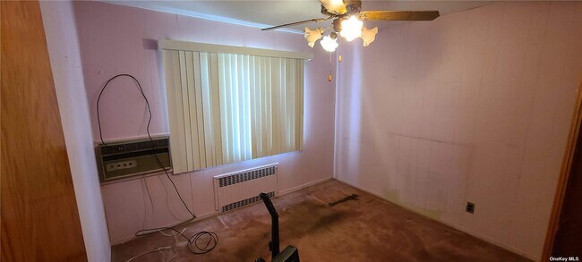 Building Photo - 303 Ribbon St