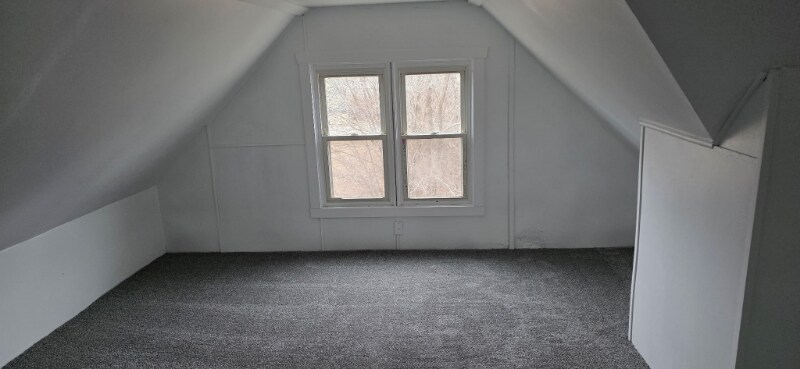 Building Photo - 1831 S Westmoreland Ave