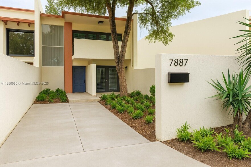 Primary Photo - 7887 SW 105th Pl