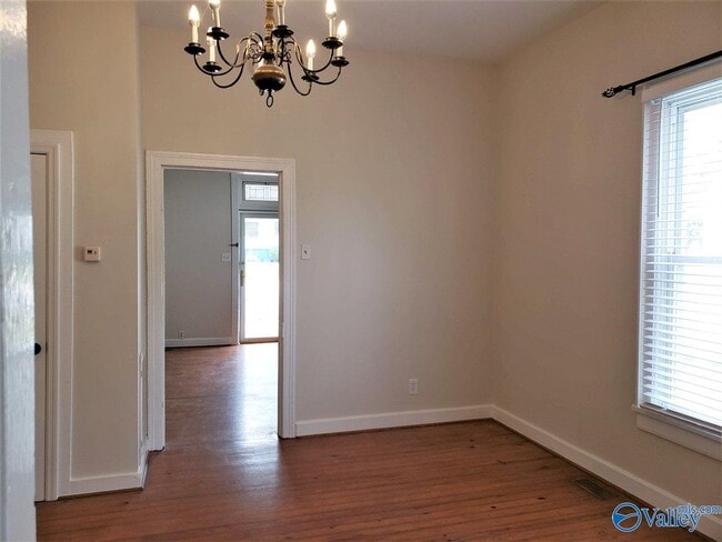 Building Photo - 805 Stevens Ave NE