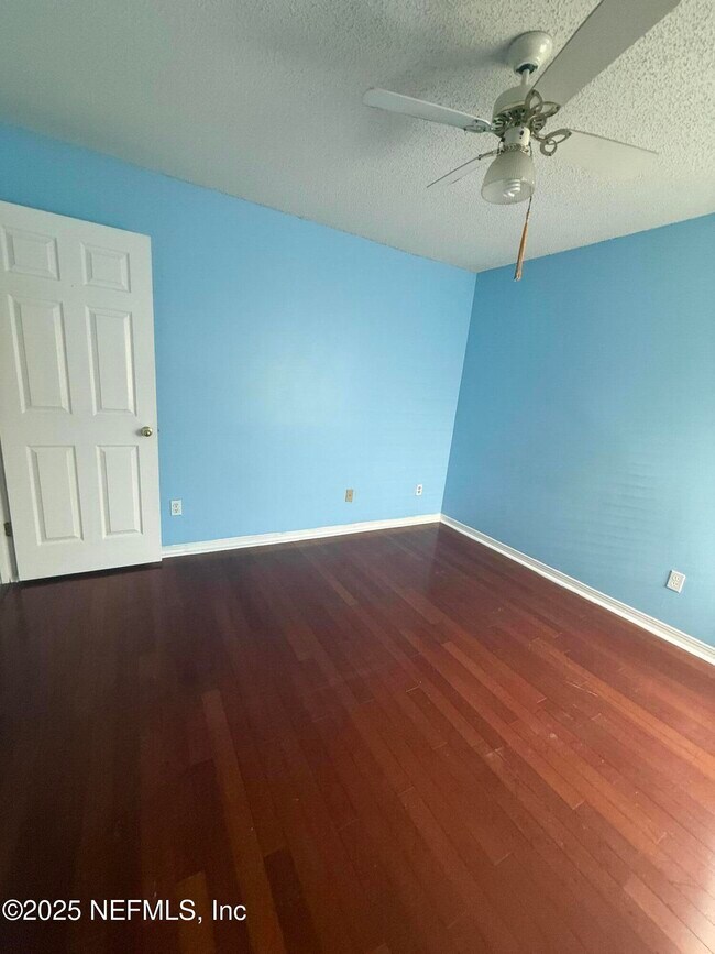 Building Photo - 7751 Lynchburg Ct E