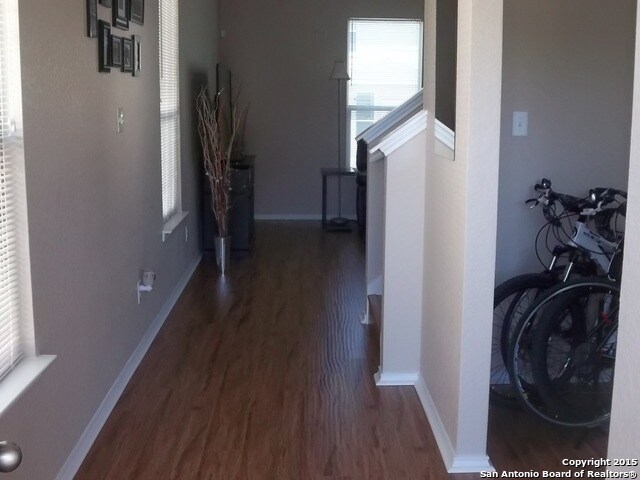 Building Photo - 6706 Loma Blanca