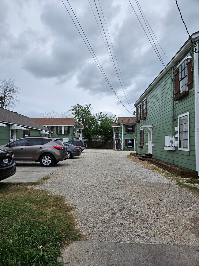 Building Photo - 408 Randall St