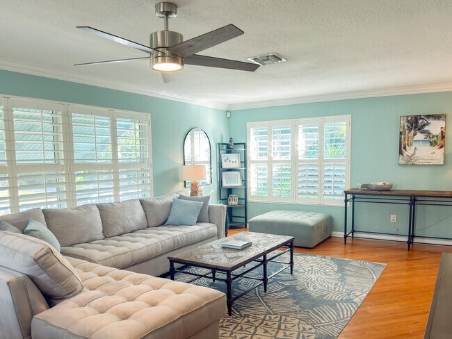 Building Photo - 525 N L St