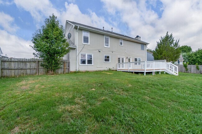 Building Photo - 1608 Brompton Court