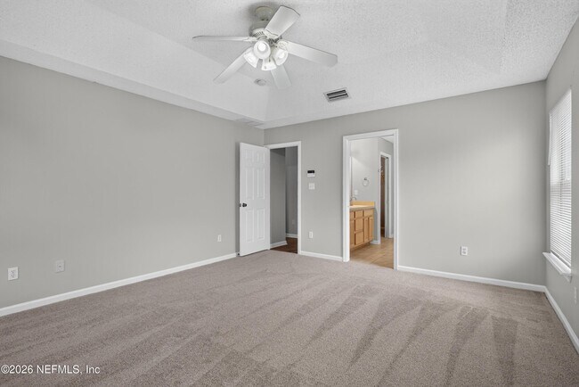 Building Photo - 12949 Chets Creek Dr S