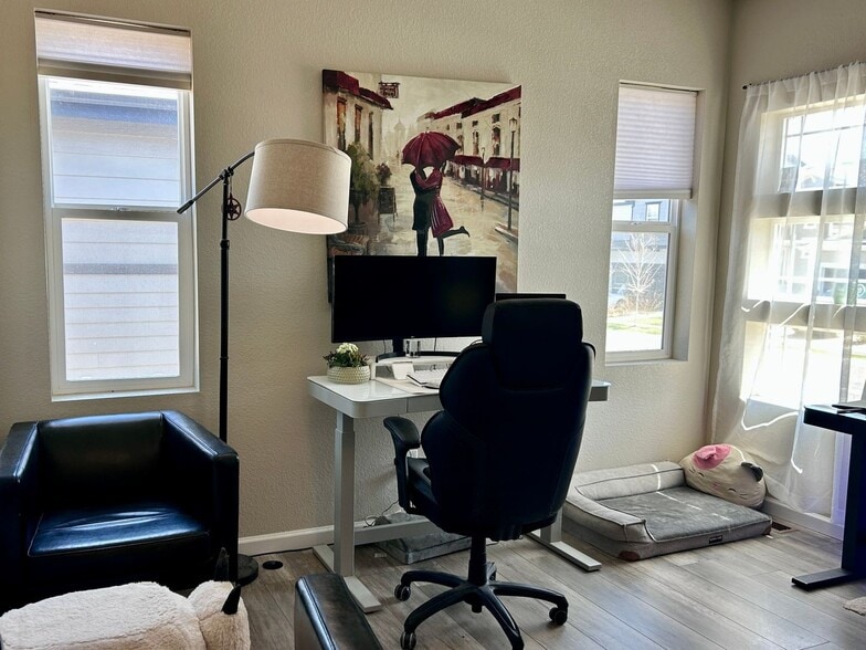 Building Photo - 551 W 175th Pl